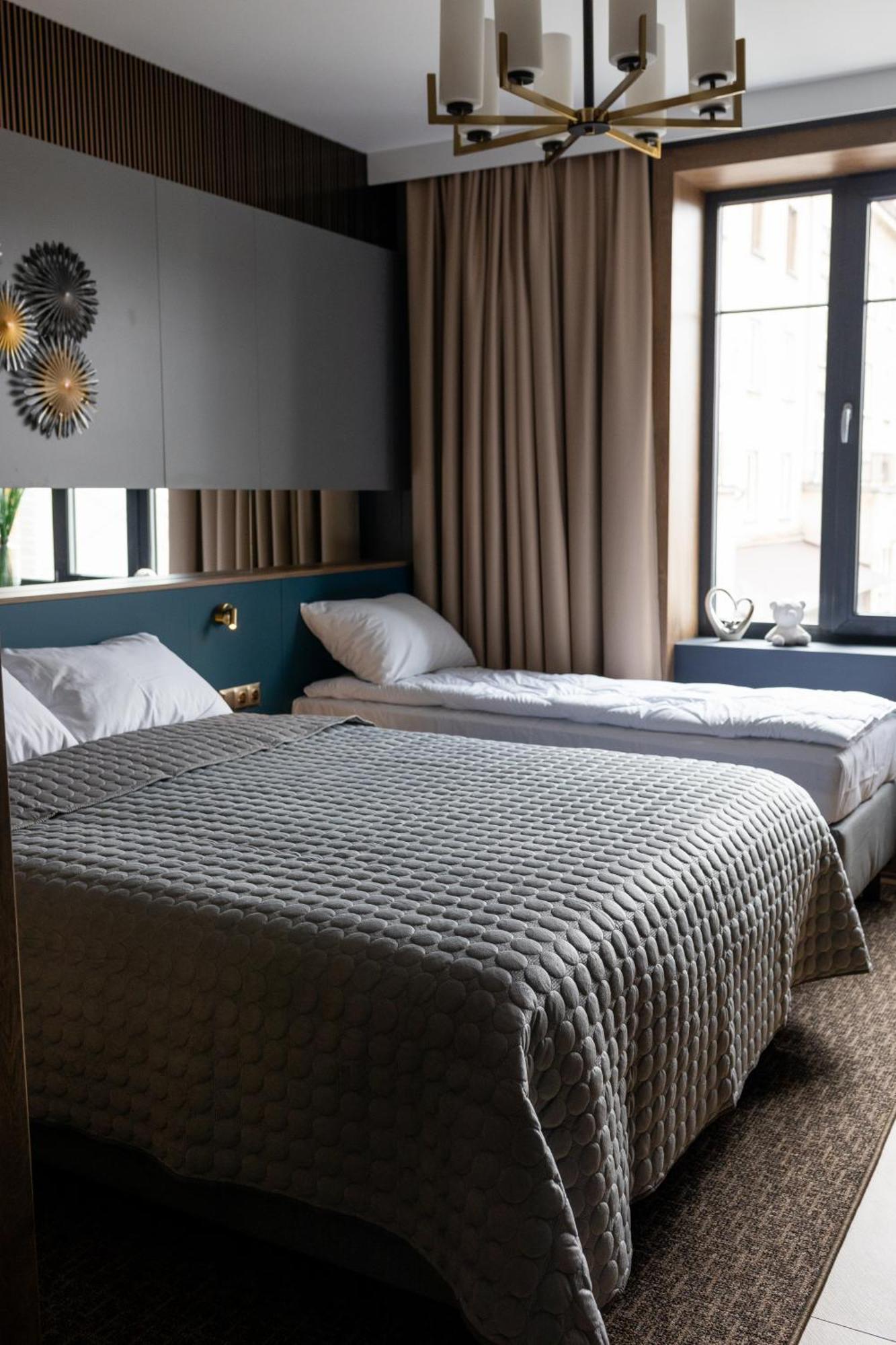 Four Sisters Luxury Rooms In Siauliai Kültér fotó
