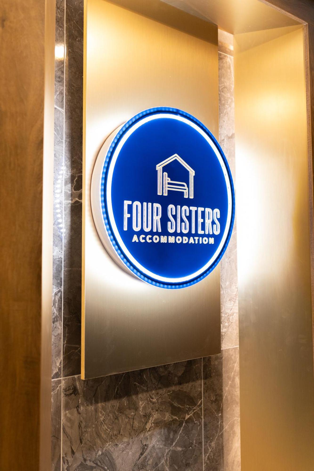 Four Sisters Luxury Rooms In Siauliai Kültér fotó