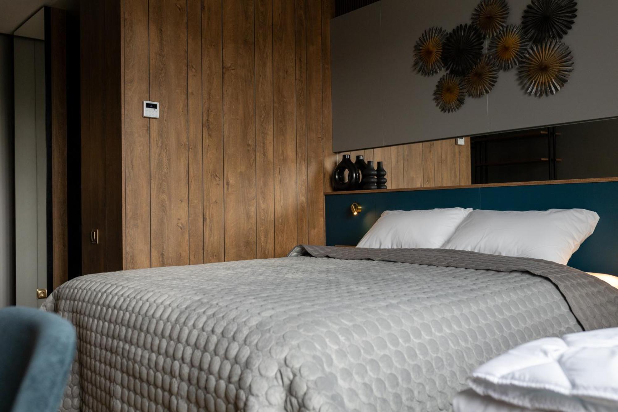Four Sisters Luxury Rooms In Siauliai Kültér fotó
